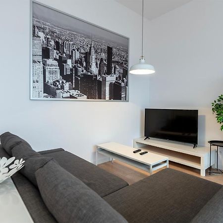 Penthouse With A View Of Lodz & Free Parking Appartement Buitenkant foto